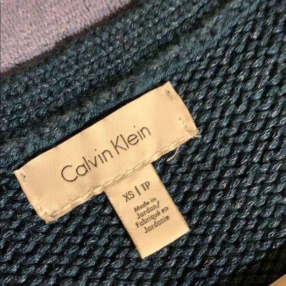 Calvin Klein Sweater - Picture 2 of 3